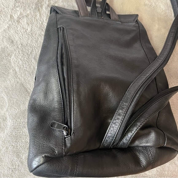 Derek Alexander Black & Brown Leather Sling Backpack Shoulder Bag Purse - Picture 13 of 16